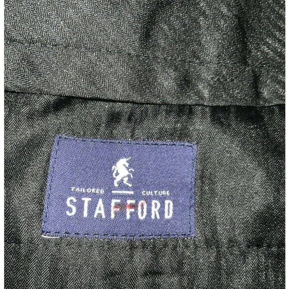 STAFFORD Mens Tailored Big & Tall Fit Front Pleated Buttons Pockets Pants 52x32 - Picture 5 of 8